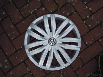 Poklice, puklice originál VW 16" č.32 - 5