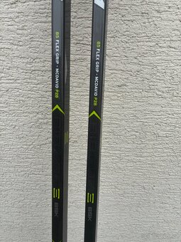 Hokejka CCM Ribcore 65K, pravá, P28, Flex 85 - 5