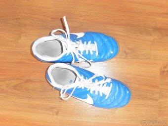 Modré sálové boty NIKE, boty do tělocvičny vel. 36,5 - 5