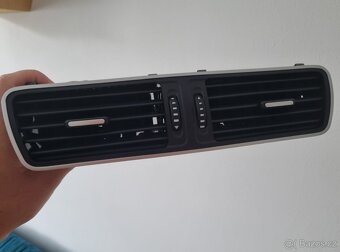 PODSVICENE VYDUCHY VENTILACE PASSAT B6 B7 CC - 5