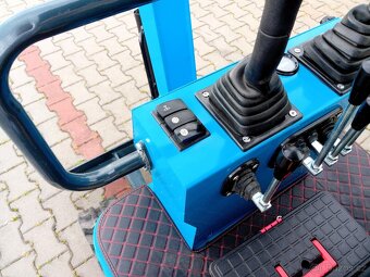 Minibagr 1000kg, s motorem Kubota - 5