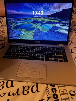 ASUS notebook - 5