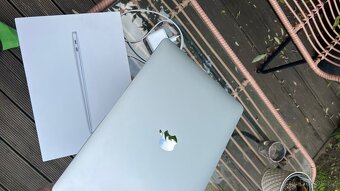 Apple MacBook Air M1 S PŘÍSLUŠENSTVÍM - 5