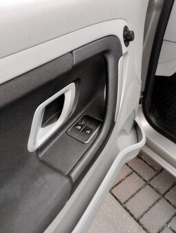 Prodam skoda Roomster,1.2.HTP,M 2009.naj.240tis, - 5