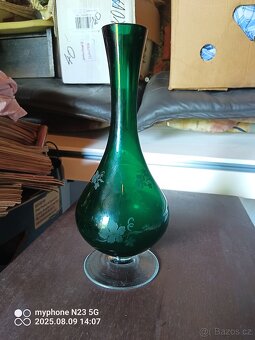 Staré barevné ambrove sklo hutní vázy mísy sklenice - 5