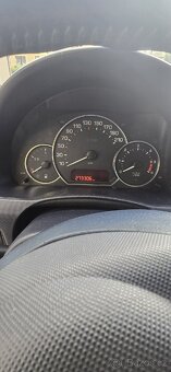 Peugeot 1007 - 5