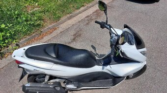 Honda PCX 125 r.v.2011 - 5