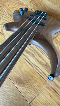 Bezpražcová baskytara - 5