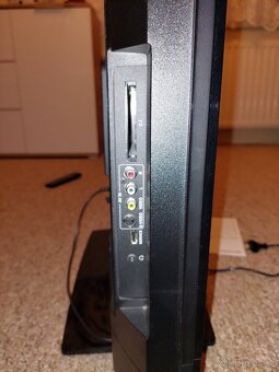 LCD televize Sharp LC-26SH7E-BK - úhlopříčka 65cm (26") - 5