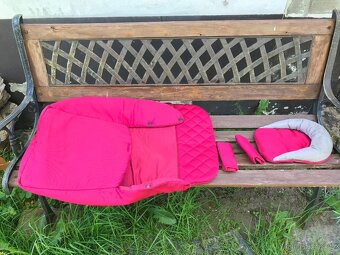 Nánožník ke kočárku MacLaren a opěrka hlavičky - 5