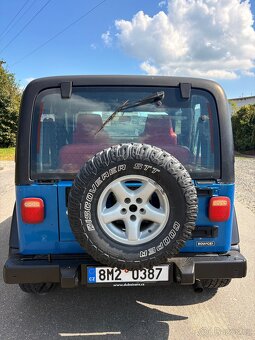 Jeep Wrangler 4.0 L6 automat - 5