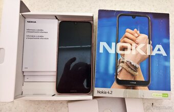 Nokia 4.2 růžová - v krásném stavu - 5