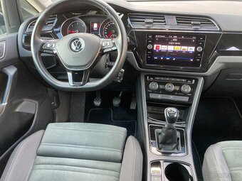 TOURAN,2.0 TDI,2021,7-MIST,FULL-LED,NAVI,4xVYHREV,KAMERA,TZ - 5