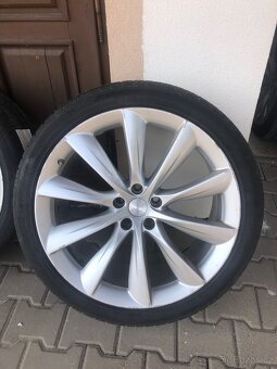Prodam nabo vymenim original kola Tesla X 22” - 5