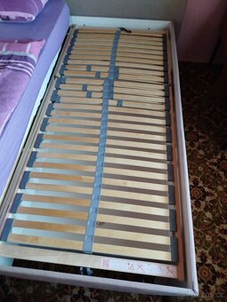 Prodám manželskou postel 180x200 mm - 5