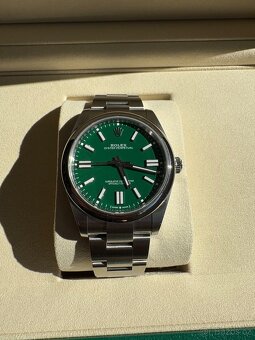 Rolex Oyster Perpetual 41mm, Green - 5