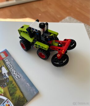 LEGO Technic 42102 Claas - 5