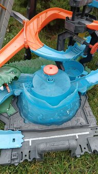 Hot Wheels Autodráha Krokodýlí útok - 5