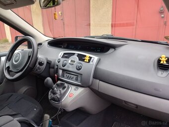 Renault Scénic 7mist 1,9dci - 5