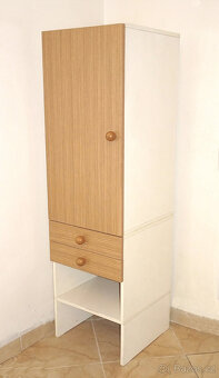 Praktická skříňka ze dvou částí. - 5