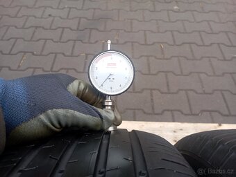 215/65/17 letní pneu continental - 5