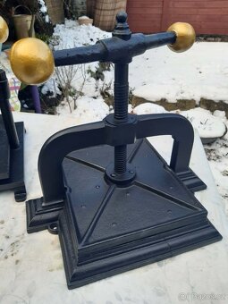 Litinový lis na knihy - 5