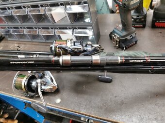 Kaprové pruty Mivardi Infernum Carp, navijáky Shimano - 5