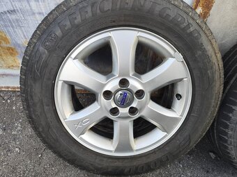 16"letní alu sada 5x108 origo Volvo XC70 215/65 Goodyear - 5