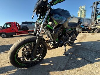 Kawasaki Z650 50kw rv:2023/4 HAVAROVAMNE - 5
