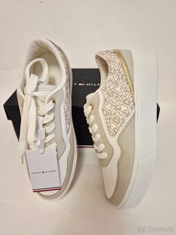Nové dámské tenisky Tommy Hilfiger,  velikost 39. - 5