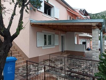 Prodej apartmánového domu v obci Senj v Chorvatsku - 5