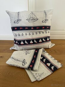 Závěsy, záclona a 2 potahy na polštář. - 5