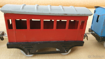 Plechový vlak IGRA s kolejemi 60 let starý - 5