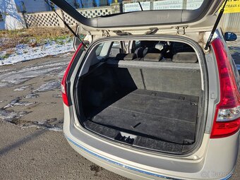 Prodám Hyundai i30 CW combi r.v.2009 - 5