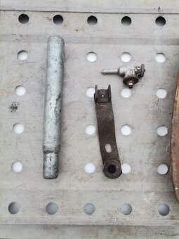 Stadion S11 nádrž plus díly - 5