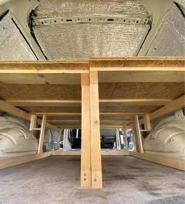 SPACÍ VESTAVBA TRANSPORTER T4 T5 T6 - 5