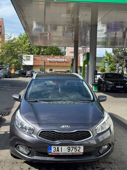 Kia ceed crdi - 5