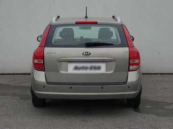 Kia Ceed 1.4 i , 77 kW benzín, 2011 - 5