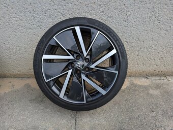 Letní Alu kola Vega Aero, Škoda Superb 3, 5x112 r19, 5mm - 5
