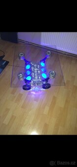 Konferenční stolek z bloku motoru v6 - 5
