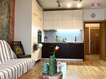 Prodej bytu 2+kk, 48 m², Praha, ul. Jeseniova - 5
