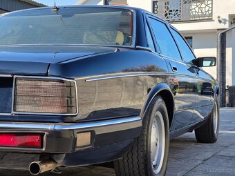 Jaguar Daimler XJ40 - 5