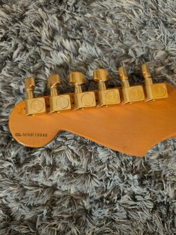 Fender Stratocaster deluxe 1998 - 5