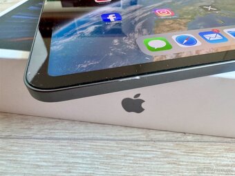 Apple iPad Pro 12,9” 256 GB v pěkném stavu - 5
