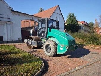 Tahačový válec - Válcový stroj JCB VM75 Vibromax - 5