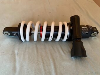 Centrální zadní tlumič na KTM 890 Adventure S (2021-2024) - 5