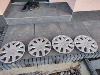 Kryty kol Suzuki Swift 15 sada - 5