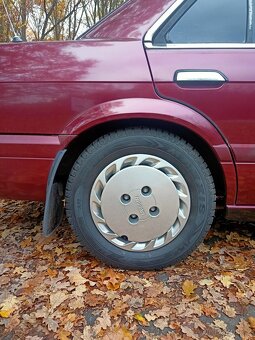 Nissan Stanza XE 2.4 - 5