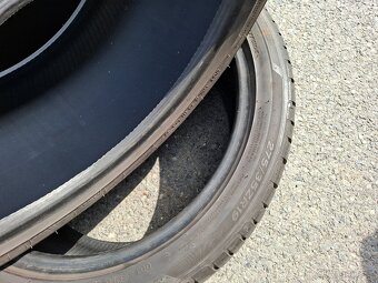 Zánovní pneu letní BMW r19 - 5