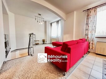 Pronájem bytu 3+kk 99 m², zahrady 90 m2 s pergolou a krbem,  - 5